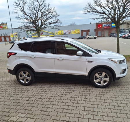 Ford Kuga cena 68900 przebieg: 122500, rok produkcji 2018 z Pabianice małe 562